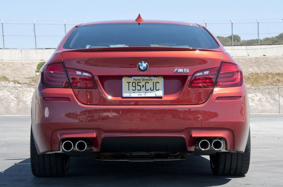  BMW M5 (F10) 2013 года  (NA) (фото 18 из 45)